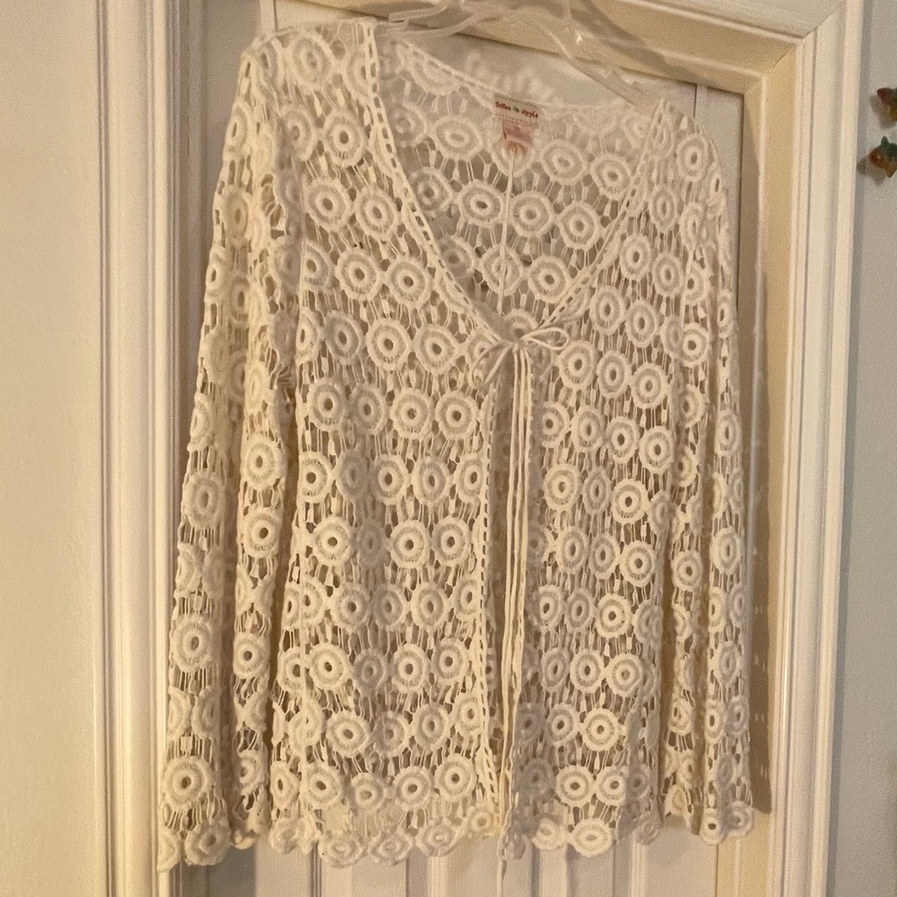 Chic Cream Lace Women's Cardigan - Picture 3 of 6